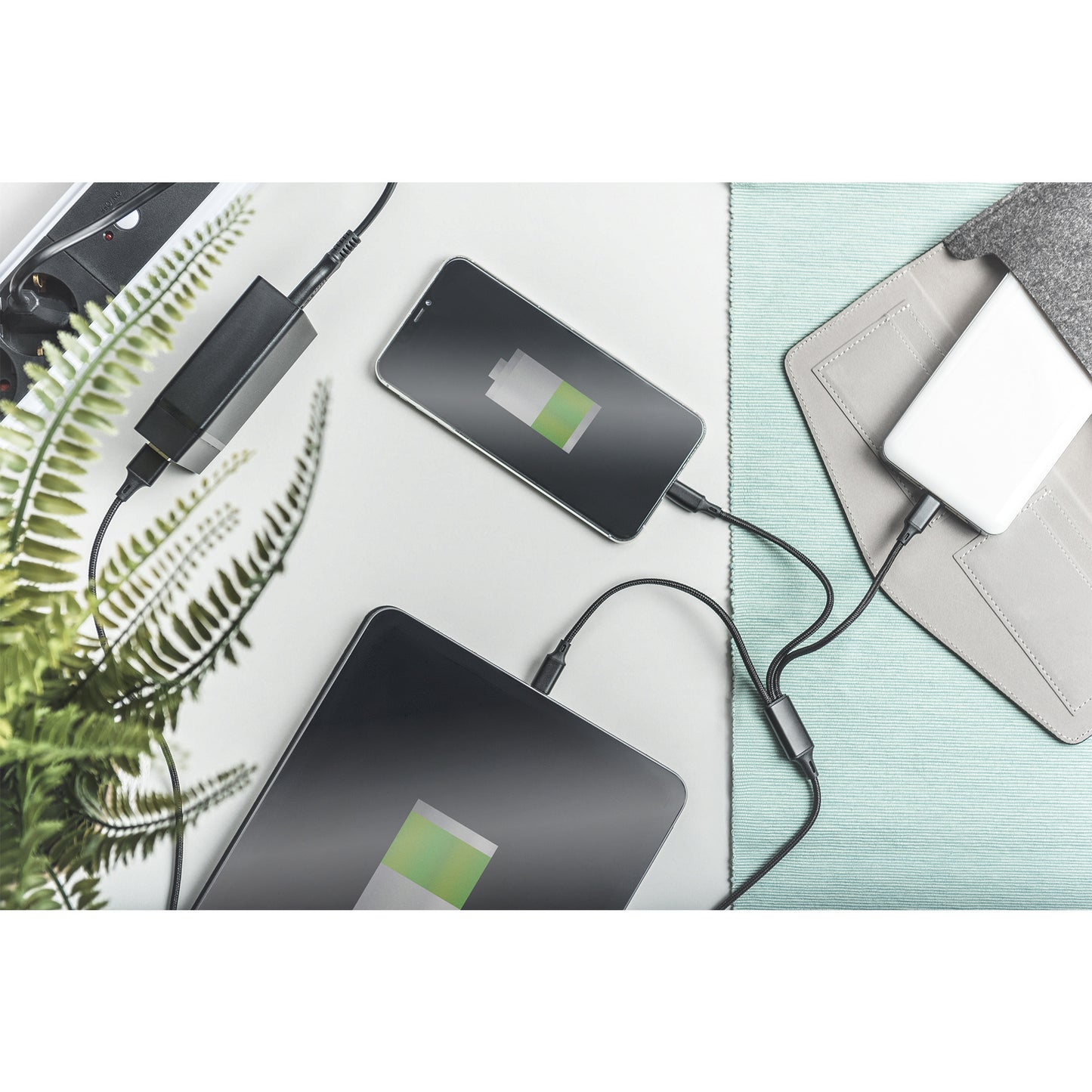 3-in-1 Ladekabel, USB-A > Lightning + USB-C + Micro-USB