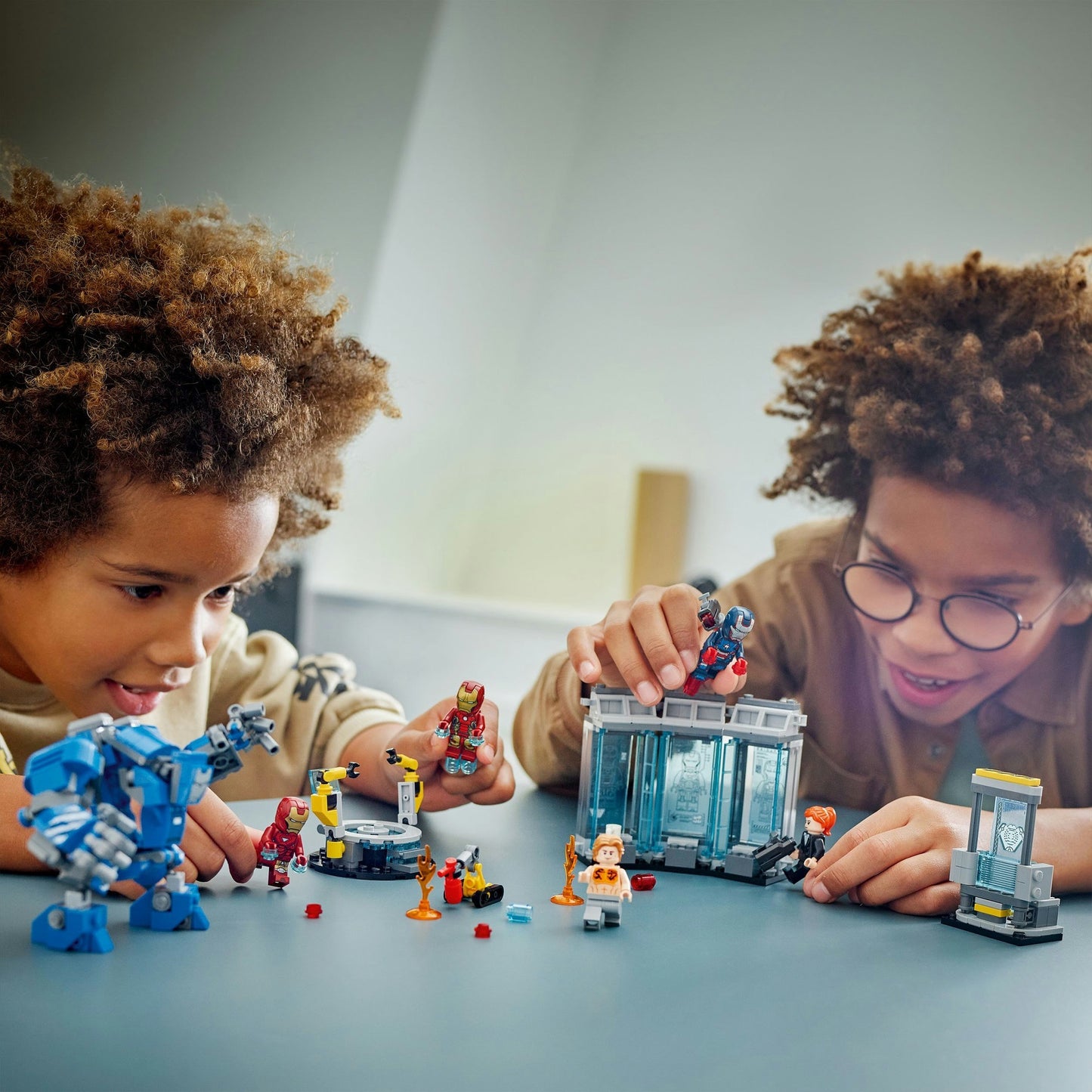 76315 Marvel Super Heroes Iron Mans Labor: Halle der Rüstungen, Konstruktionsspielzeug