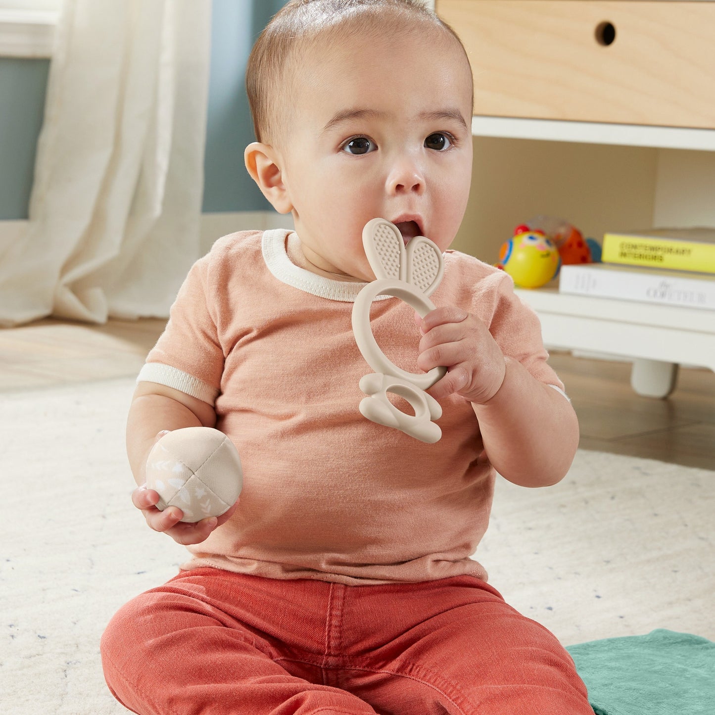 Fisher-Price So Many Senses Gift Set (Sensimals '24), Beißring