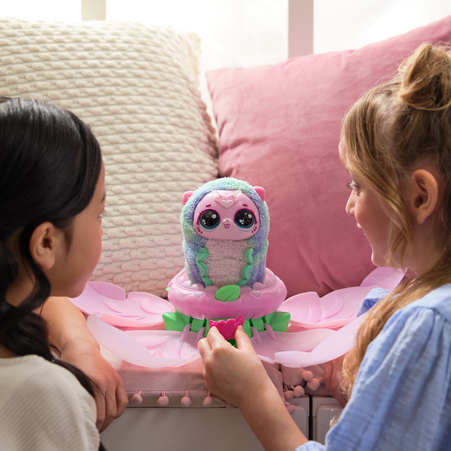 Bloomables von Hatchimals - Kittyfly, Spielfigur