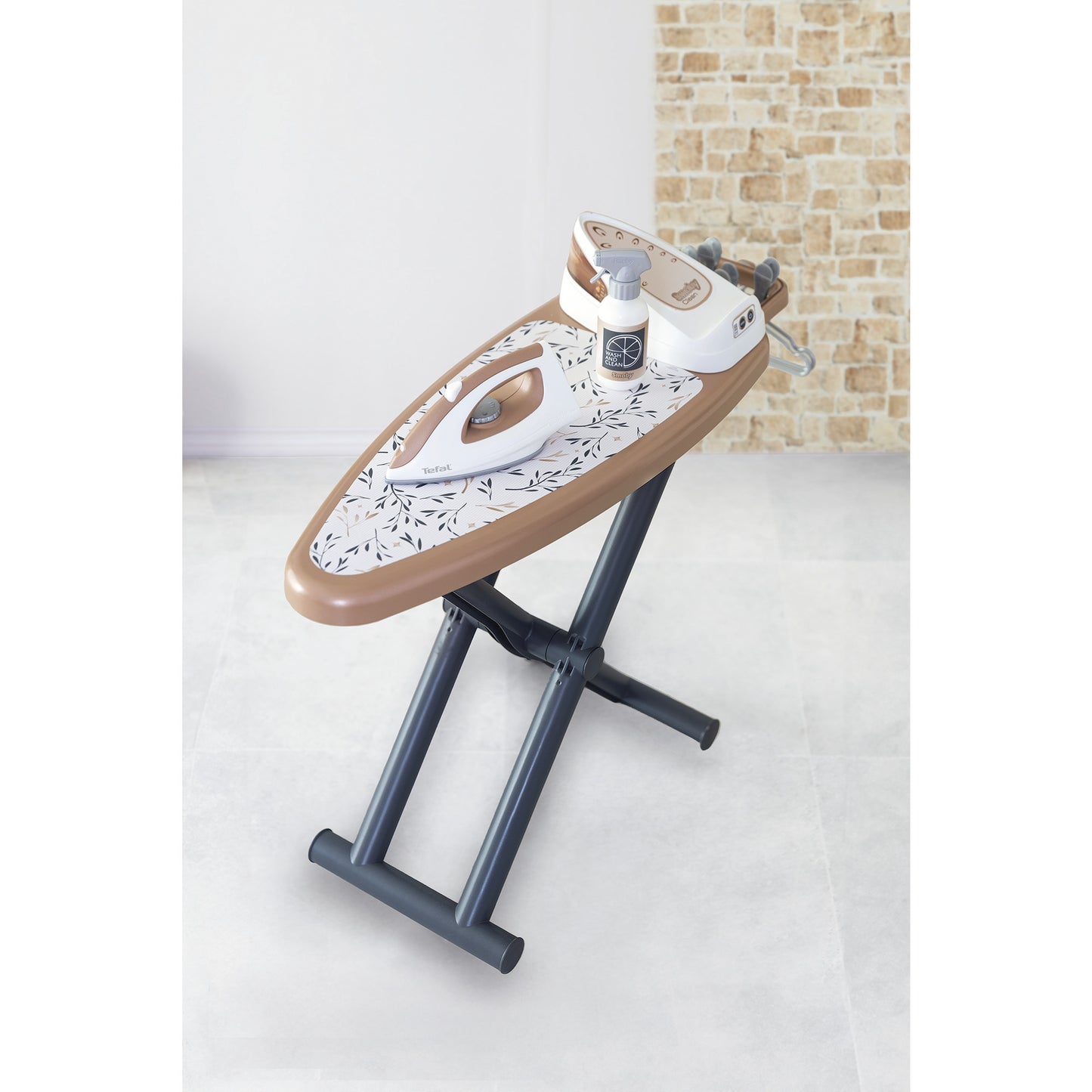Tefal Bügelbrett mit Dampfstation, Kinderhaushaltsgerät