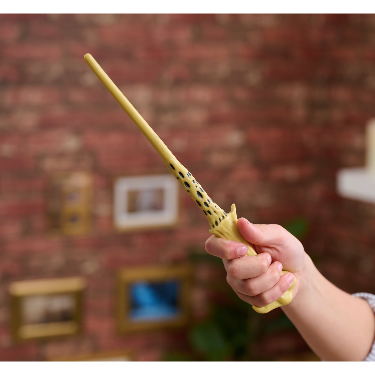 Wizarding World Harry Potter - Authentischer Lord Voldemort Zauberstab, Rollenspiel