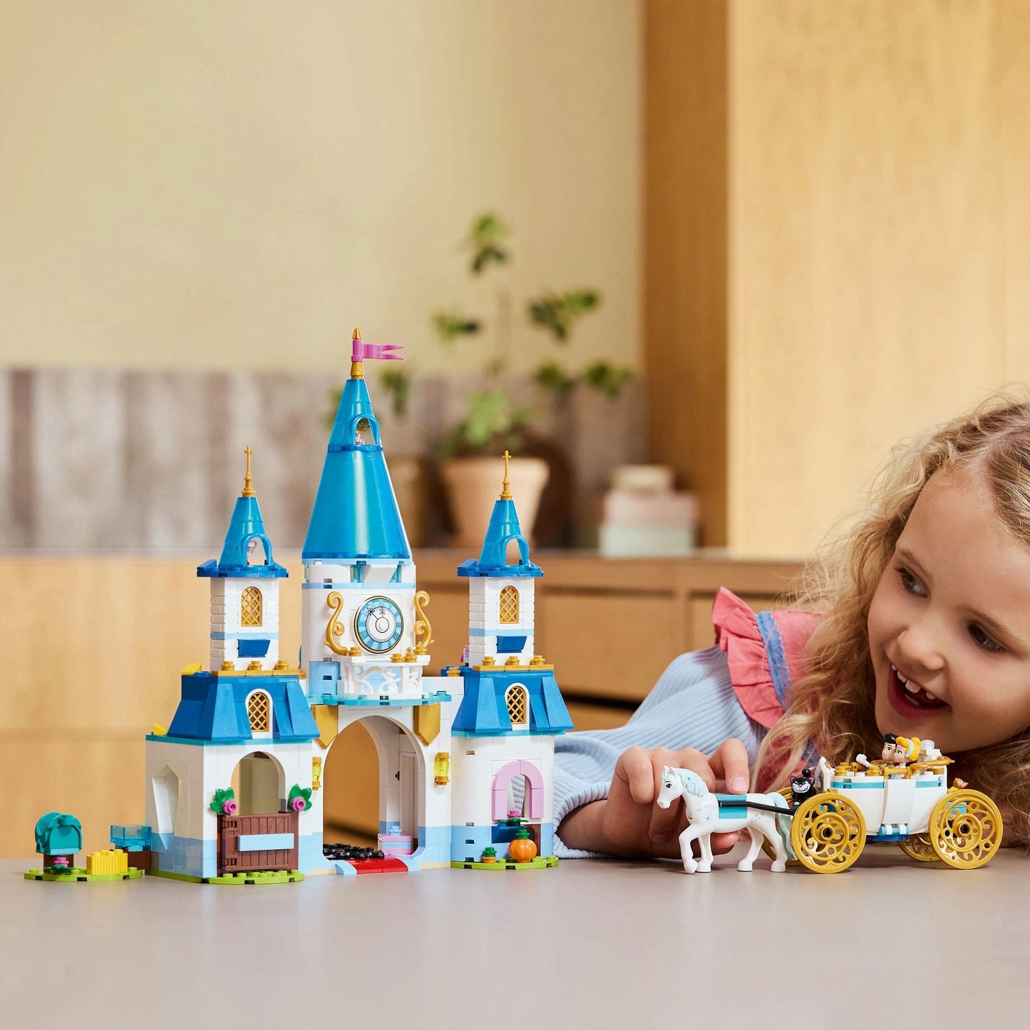 43275 Disney Princess Cinderellas Schloss und Pferdekutsche, Konstruktionsspielzeug