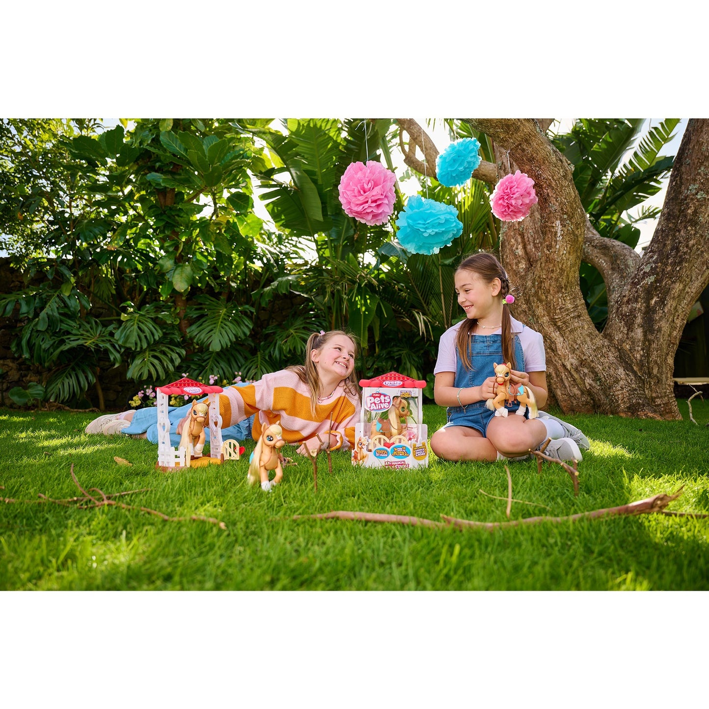 Pets Alive - Mein magisches Pony mit Stall, Spielfigur