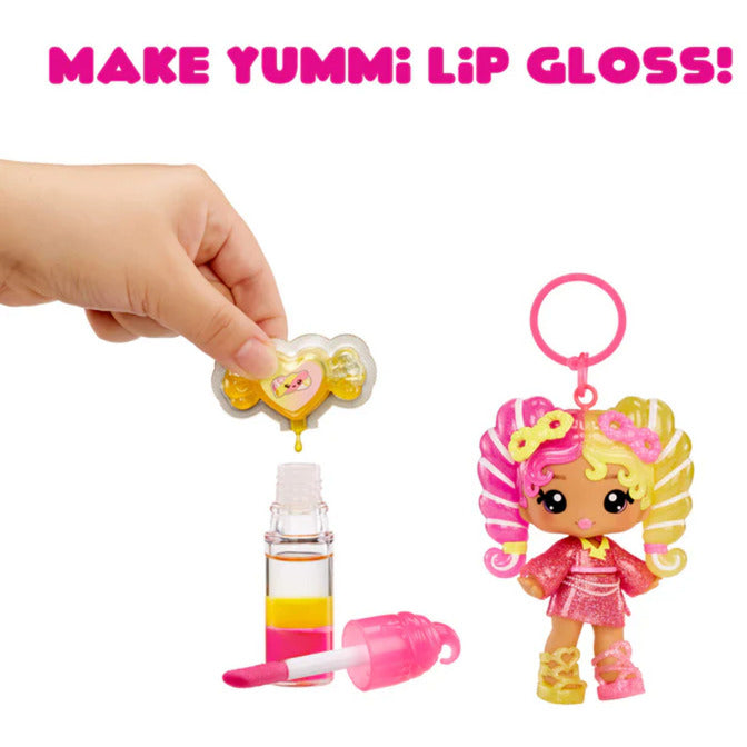 Yummiland Lip Gloss Doll: Mystery Color Change - Mila Mallows, Puppe