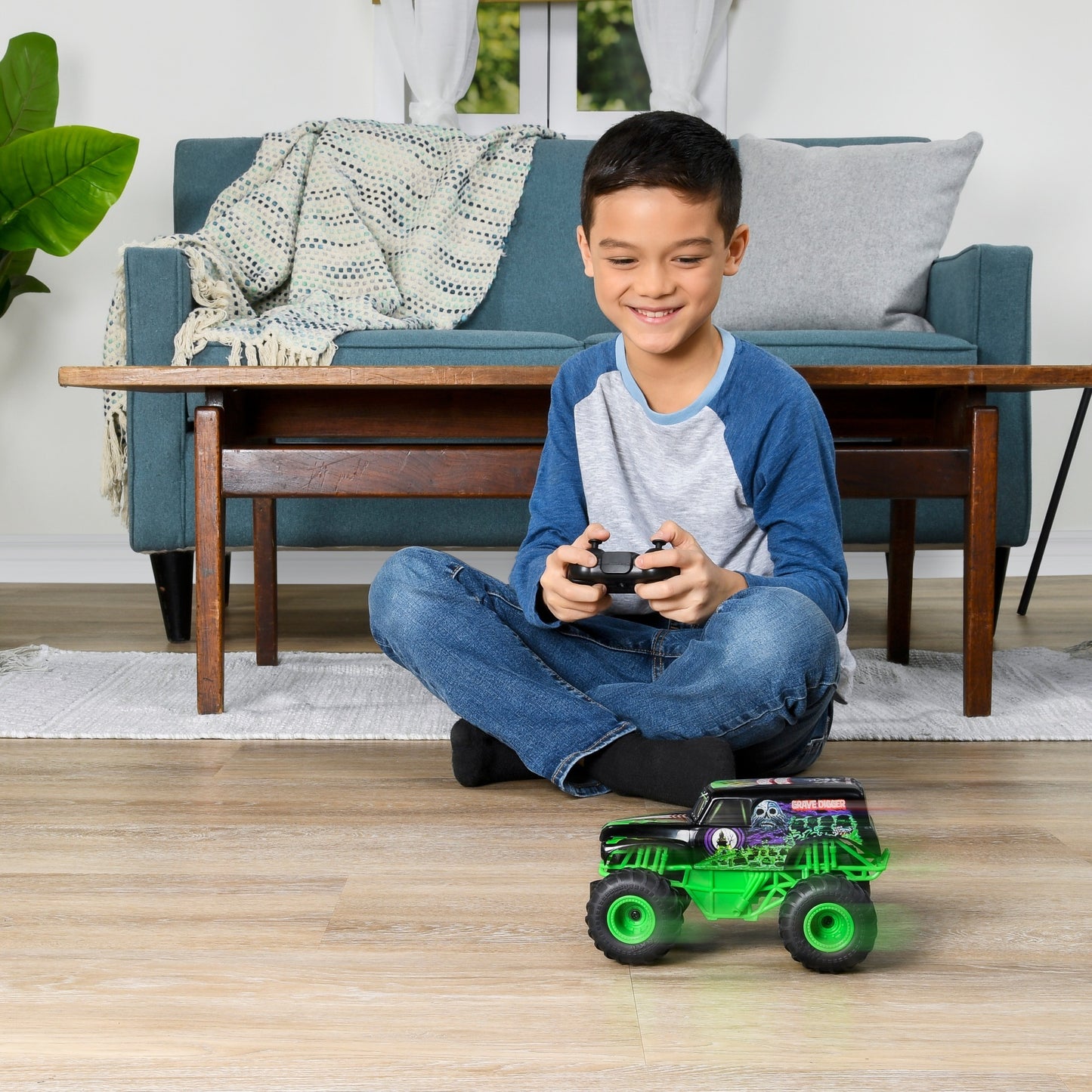 Spinmaster Monster Jam Grave Digger (schwarz/grün, 1:24)