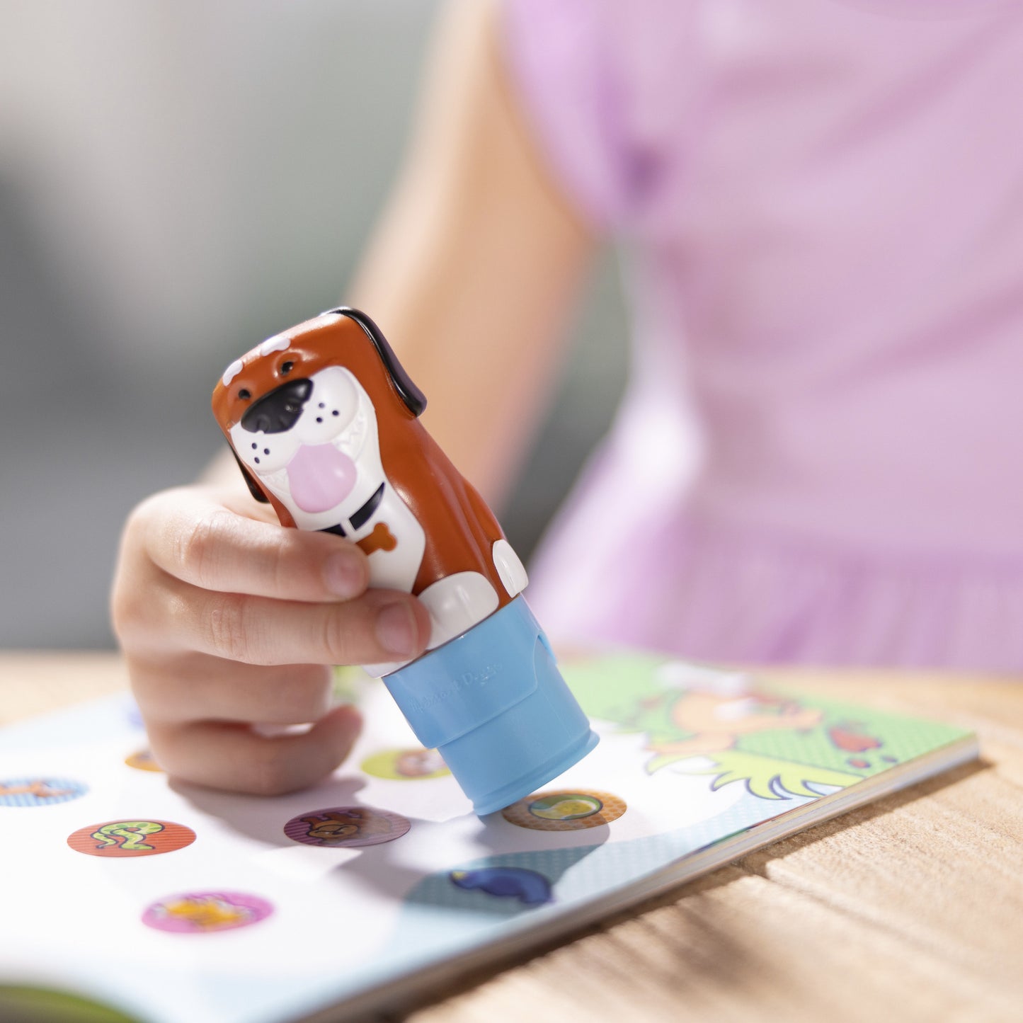 Melissa & Doug - Sticker WOW! Hund Aufkleberstempel & Block, Basteln
