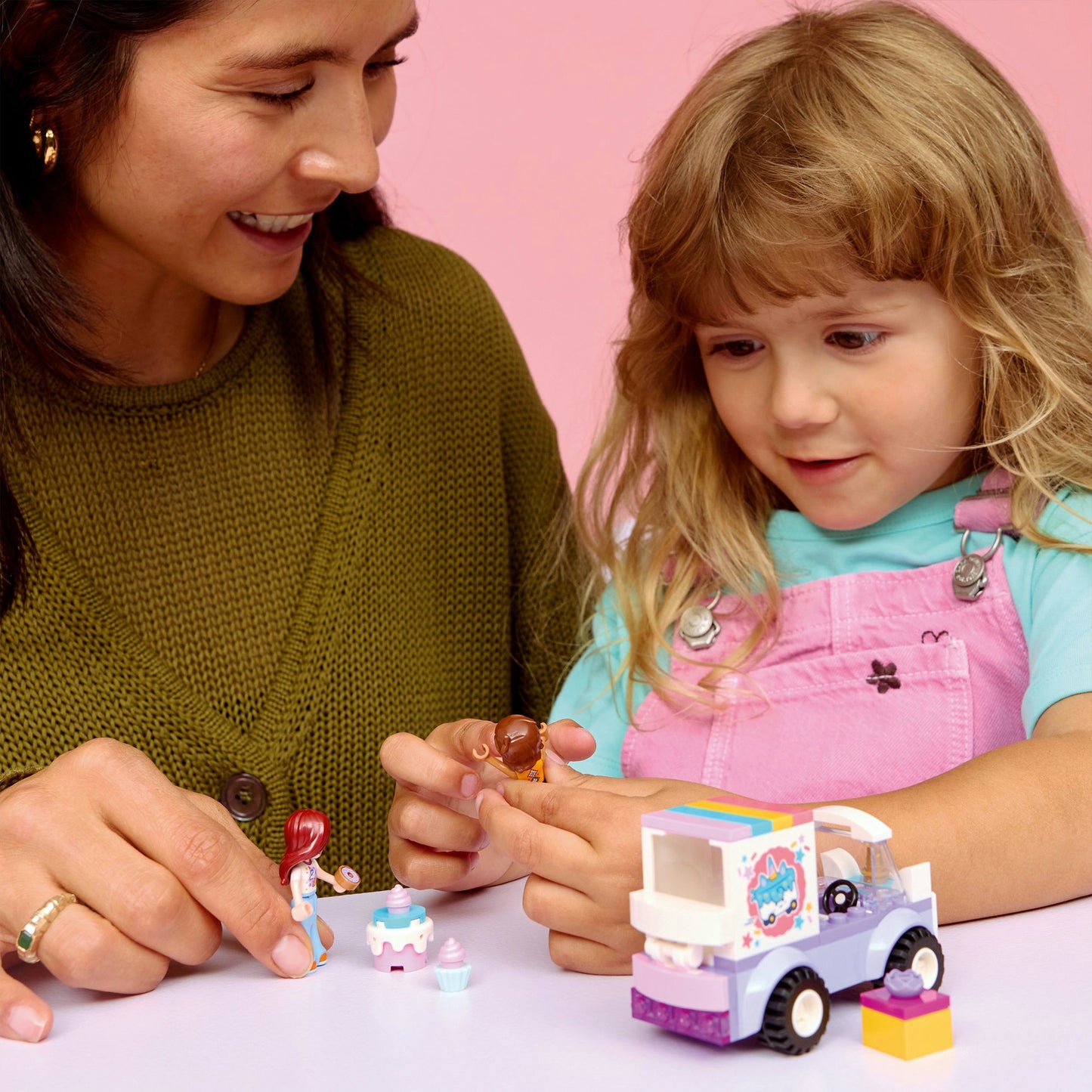 42675 Friends Einhorn-Kuchenlieferwagen, Konstruktionsspielzeug