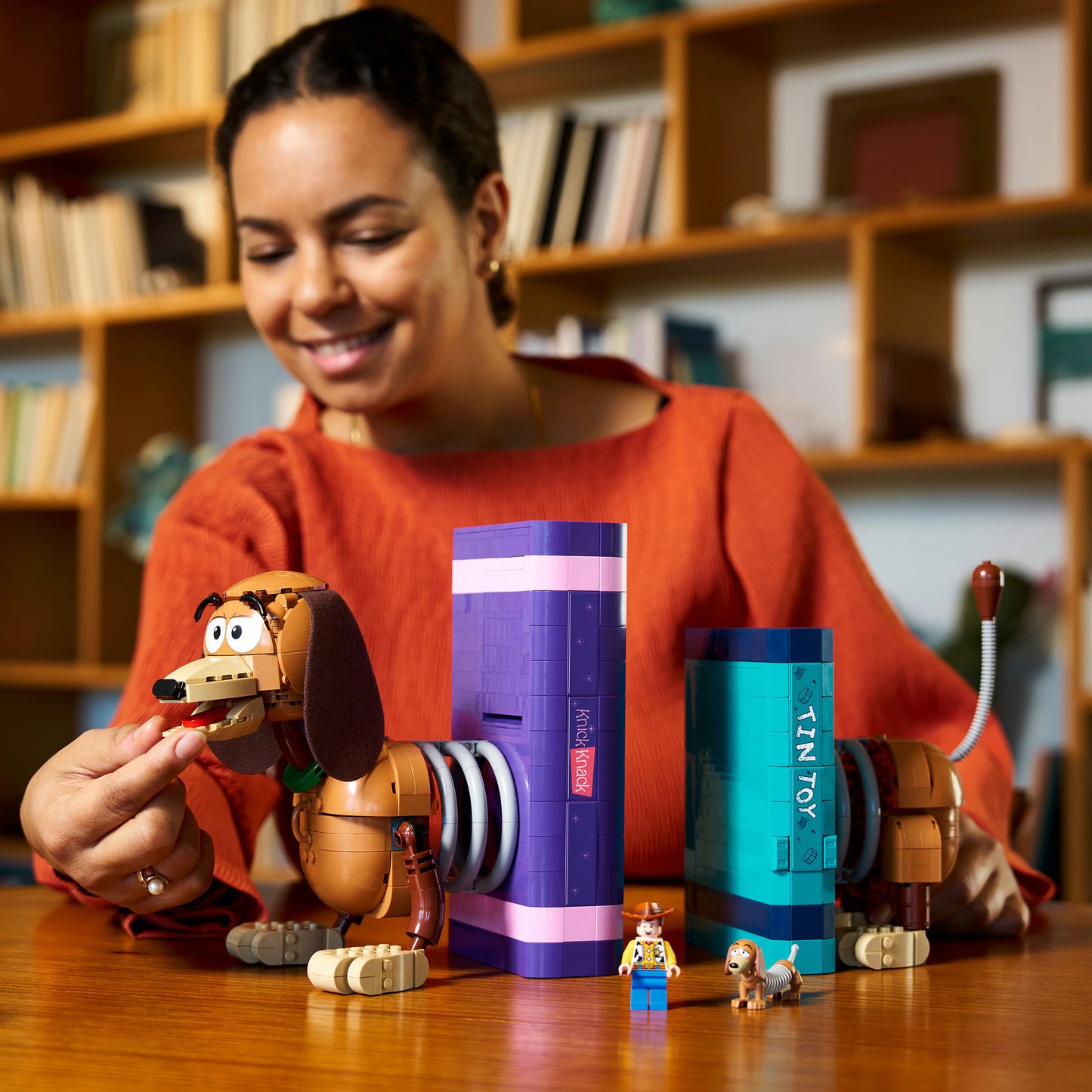 43301 Disney Pixar Toy Story Slinky Buchstützen, Konstruktionsspielzeug