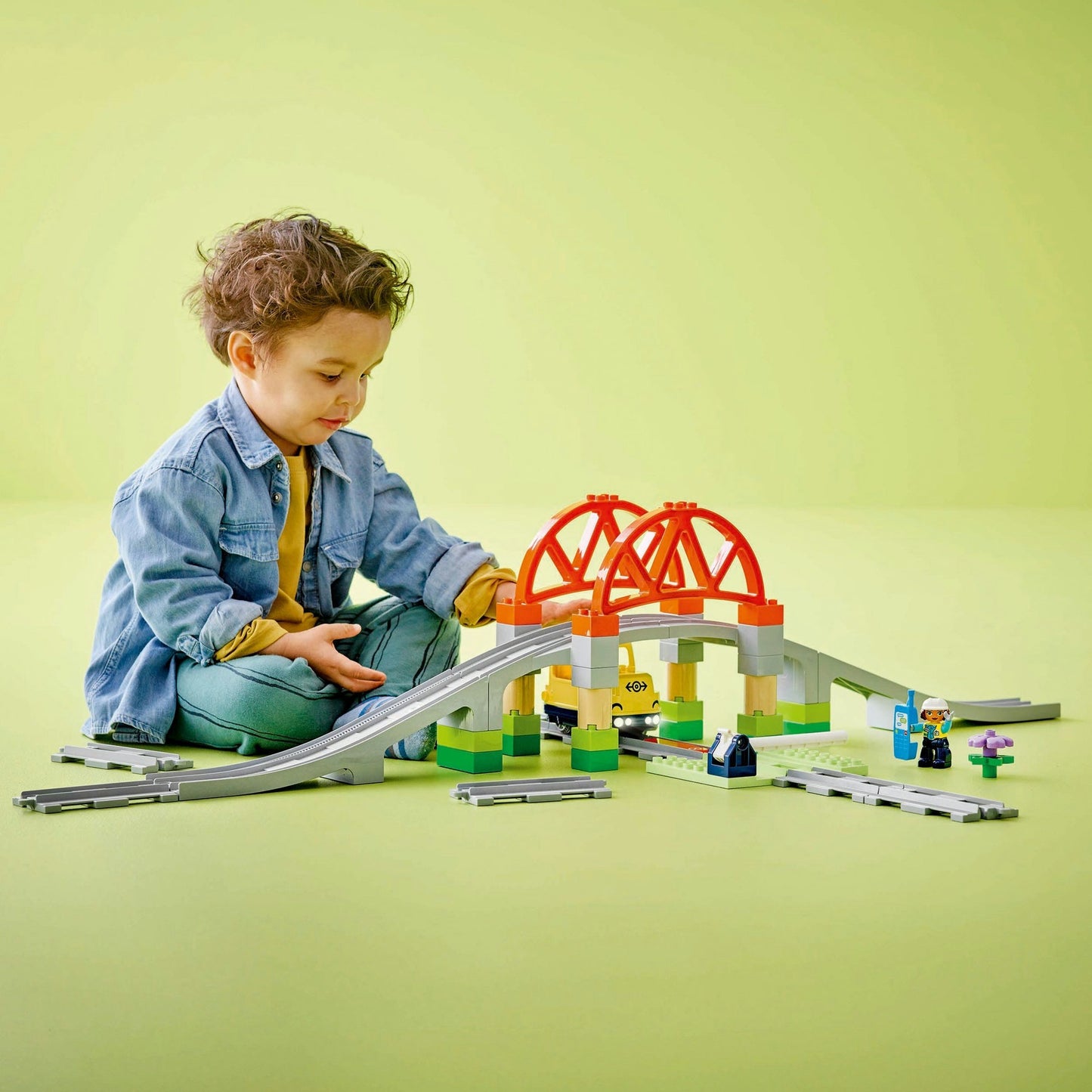 10426 DUPLO Town Eisenbahnbrücke und Schienen - Erweiterungsset, Konstruktionsspielzeug