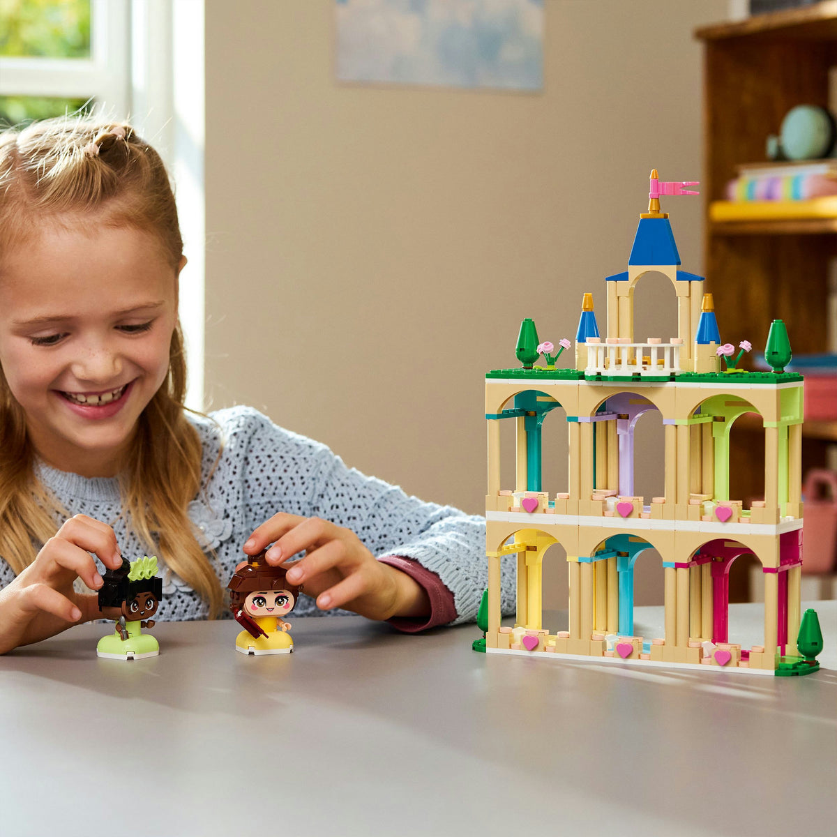 43291 Disney Princess Die Mini-Prinzessinnen Belle und Tiana mit ihrem Schloss, Konstruktionsspielzeug