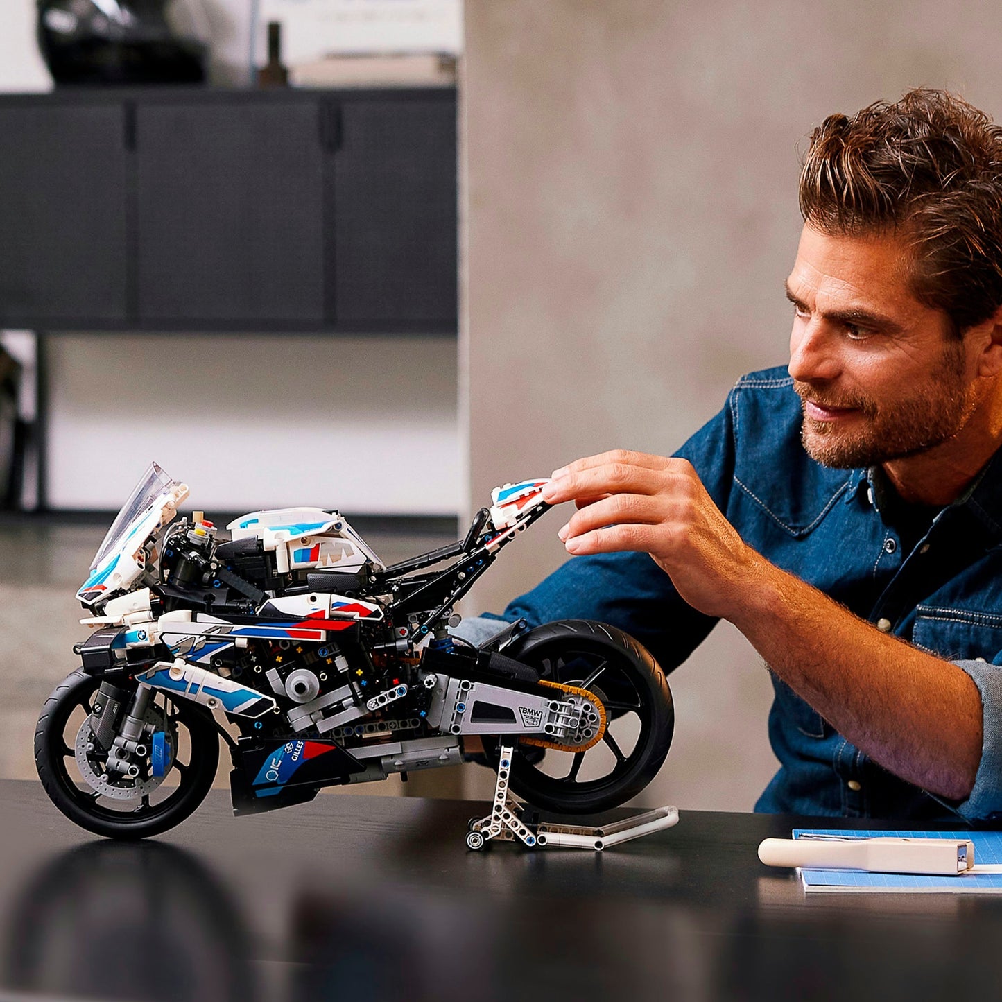 LEGO 42130 Technic BMW M 1000 RR, Konstruktionsspielzeug