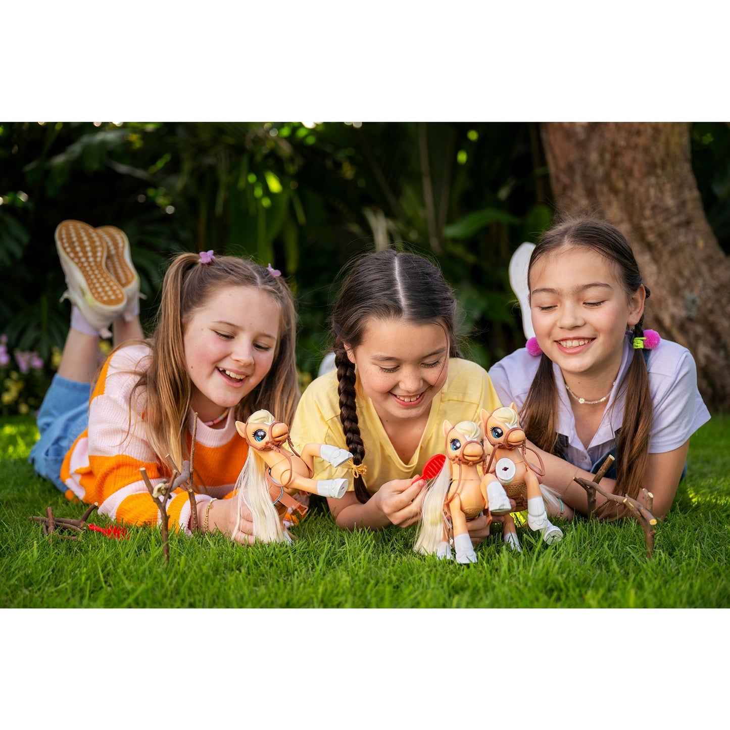 Pets Alive - Mein magisches Pony mit Stall, Spielfigur