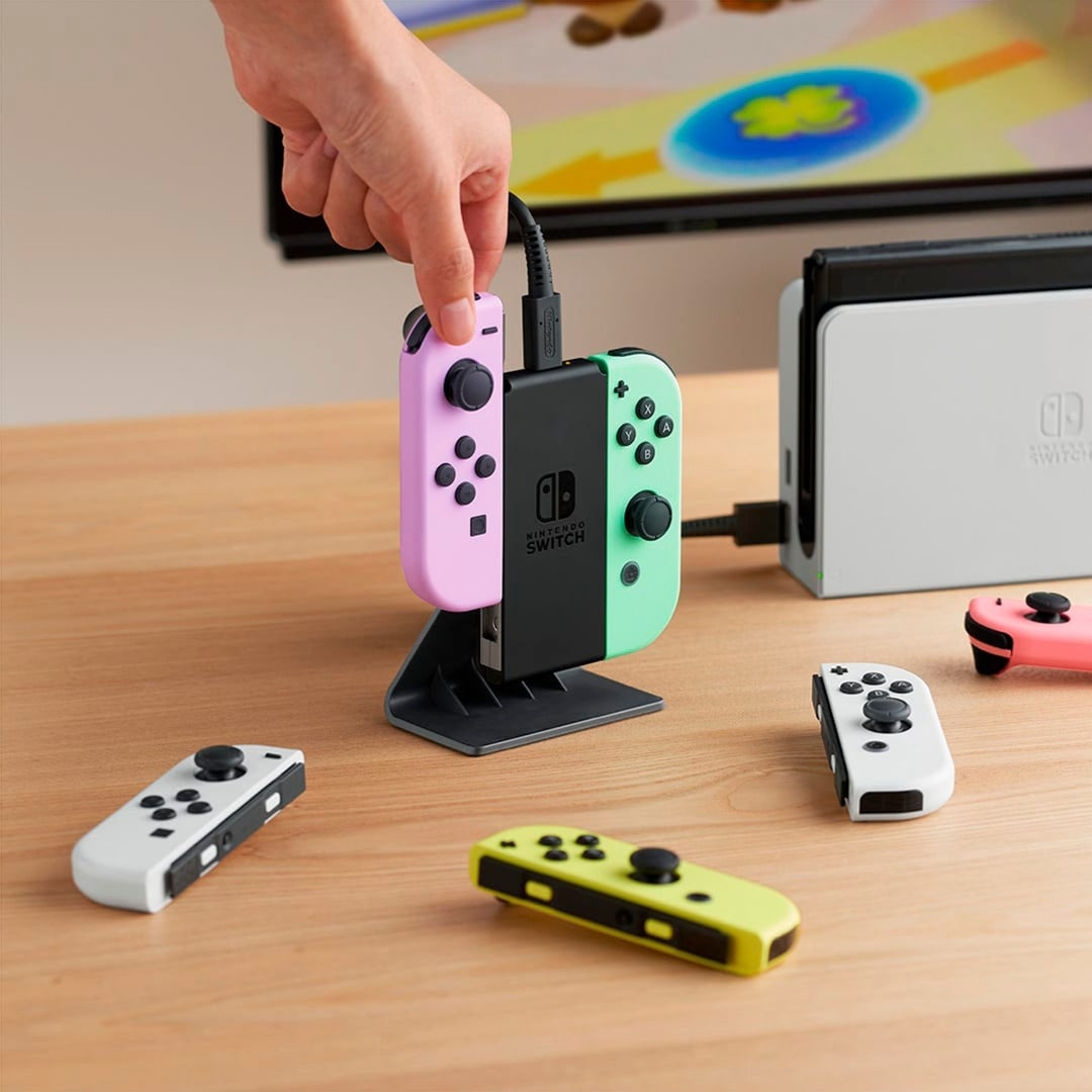 Nintendo Joy-Con-Ladeaufsteller (schwarz, für 2 Controller)