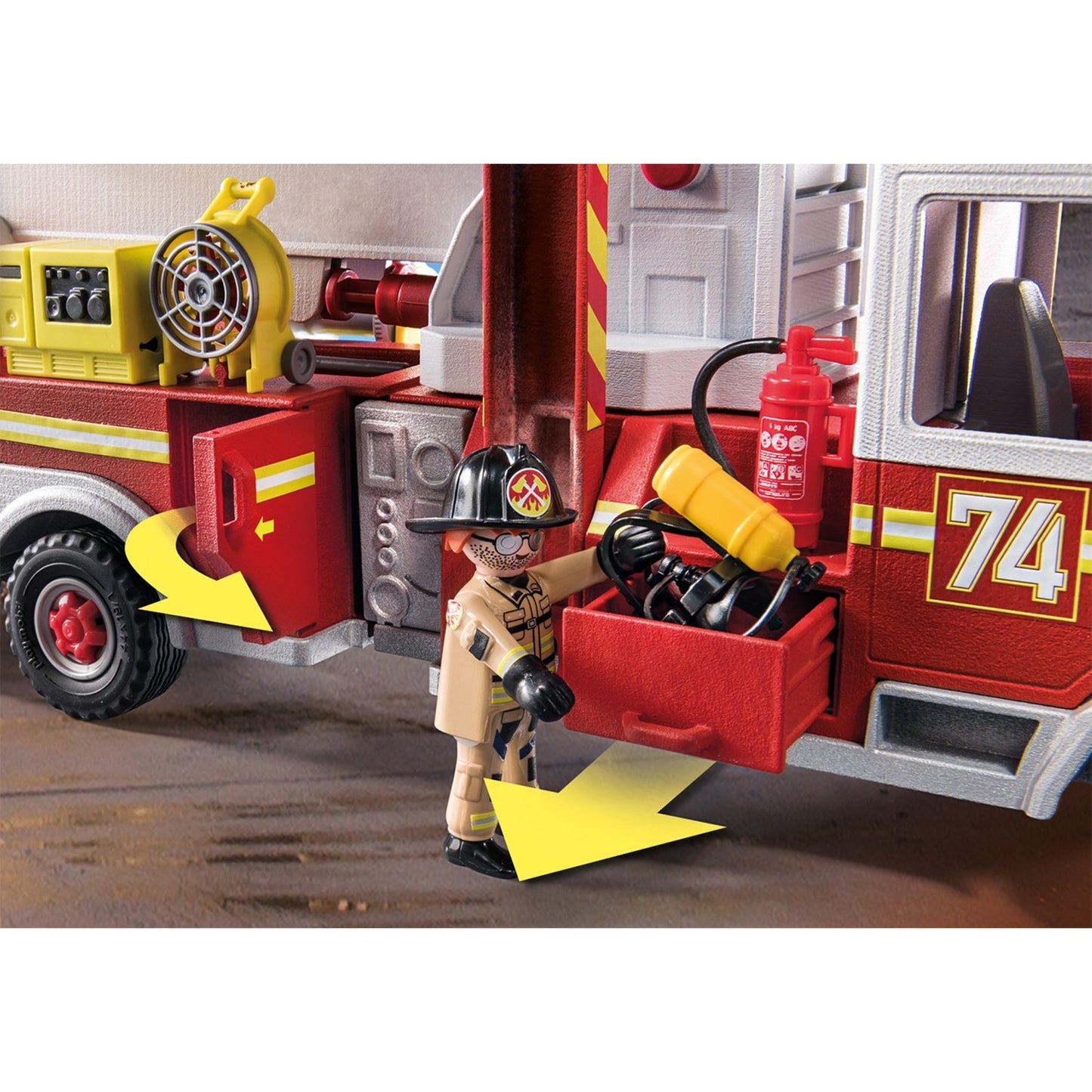 Playmobil 70935 City Action Feuerwehr-Fahrzeug: US Tower Ladder (mehrfarbig, Mit Licht, Sound und funktionierender Wasserkanone)