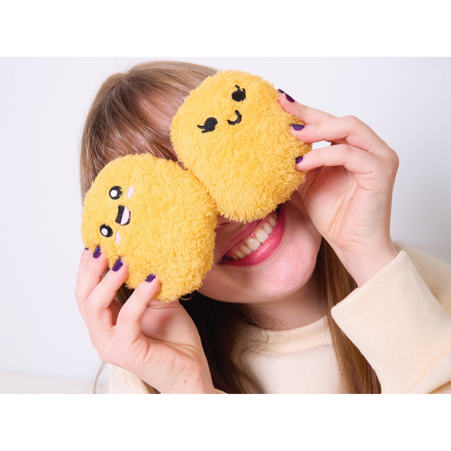 Emotional Support Nuggets, Kuscheltier