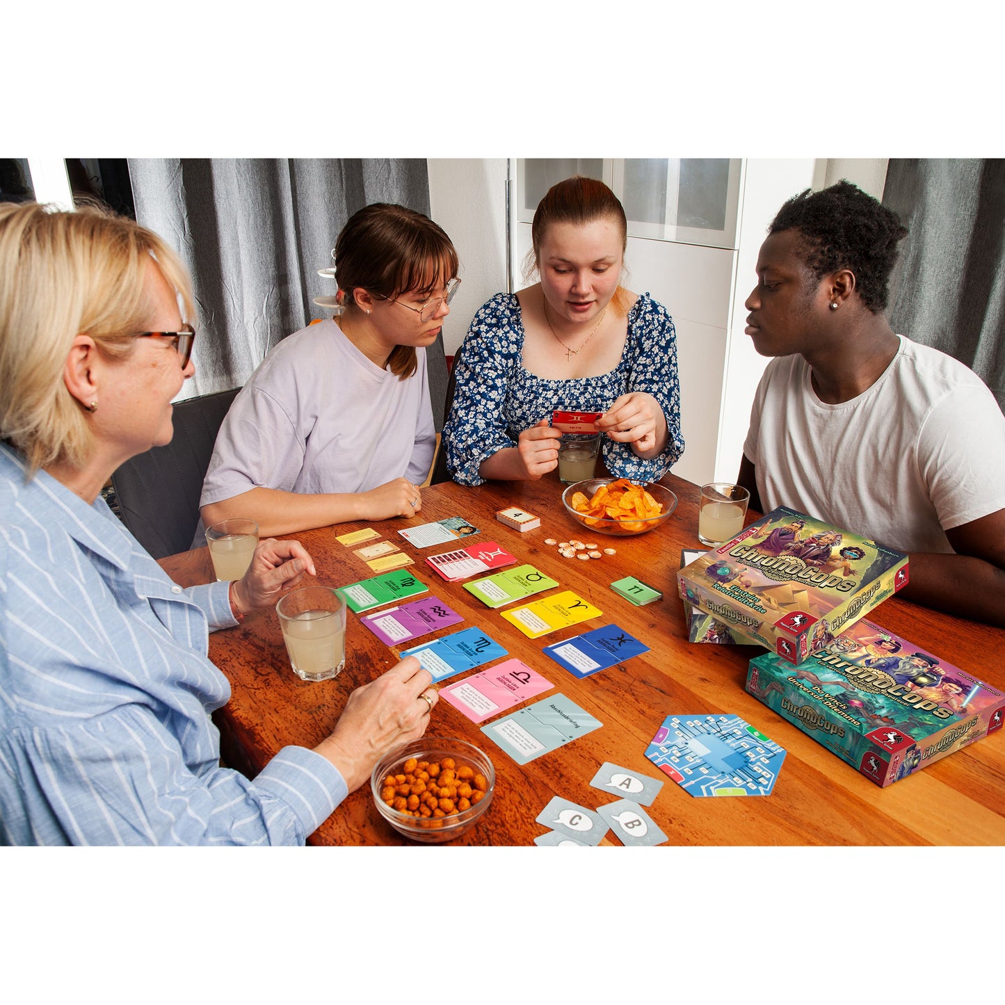 ChronoCops - Einsteins Relativitätskrise, Brettspiel