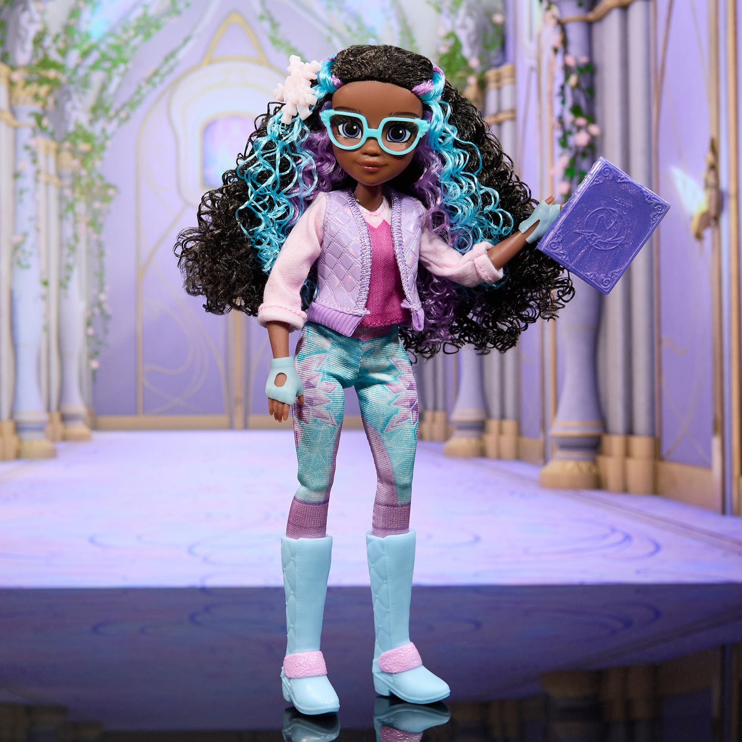 Unicorn Academy - Ankleidepuppe Layla