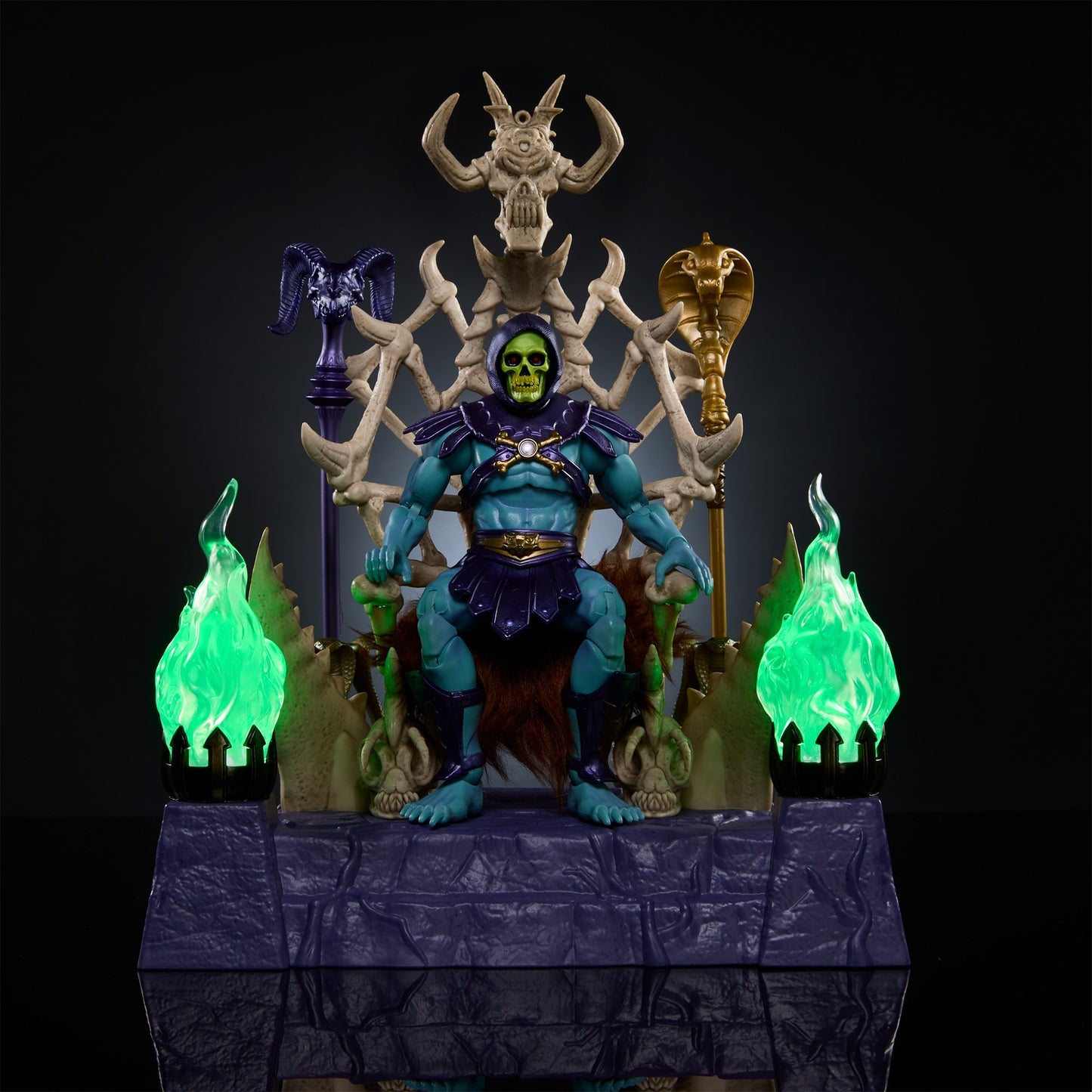 Mattel Masters of the Universer Masterverse Skeletor und Havoc Thron