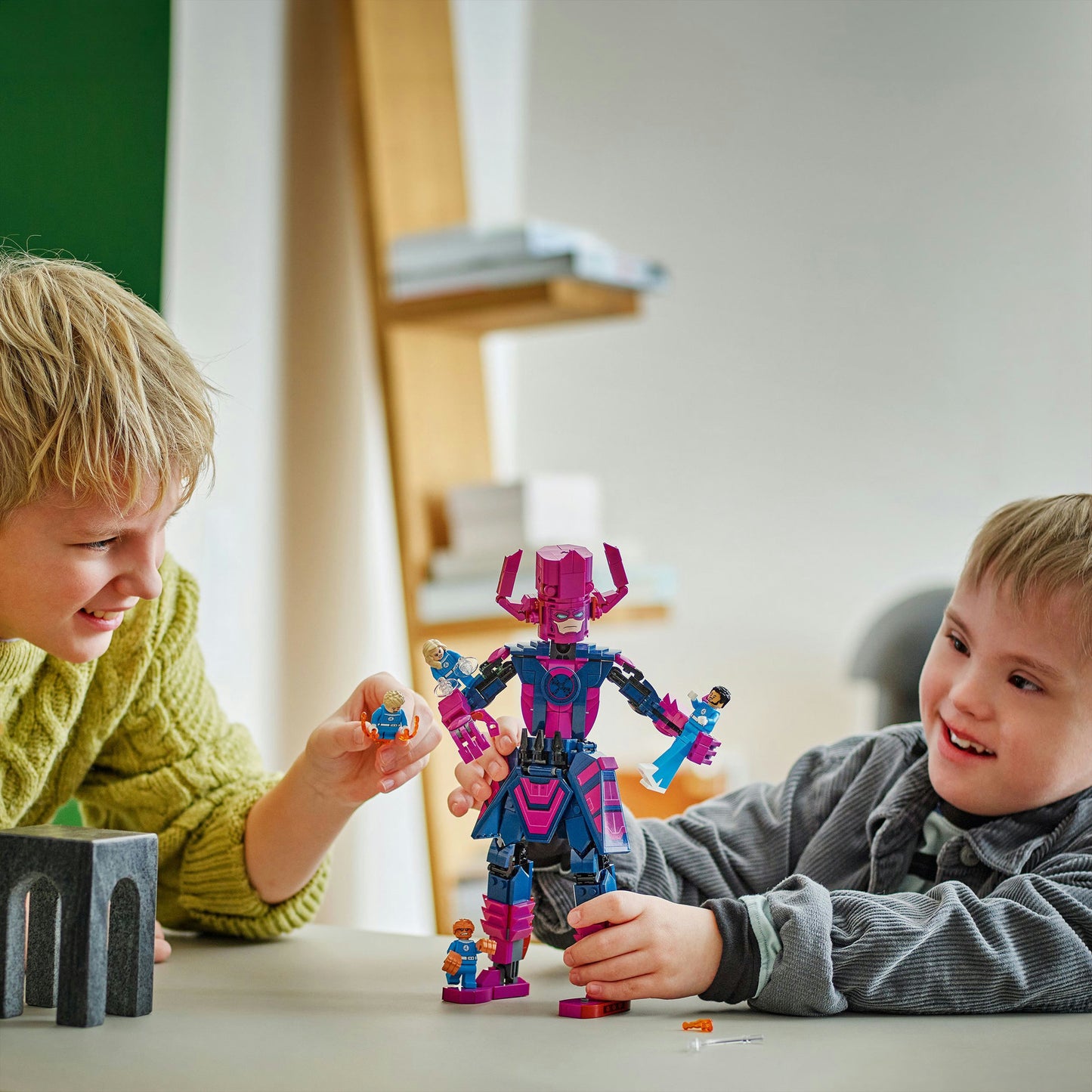 76316 Marvel Super Heroes Fantastic Four vs. Galactus Baufigur, Konstruktionsspielzeug