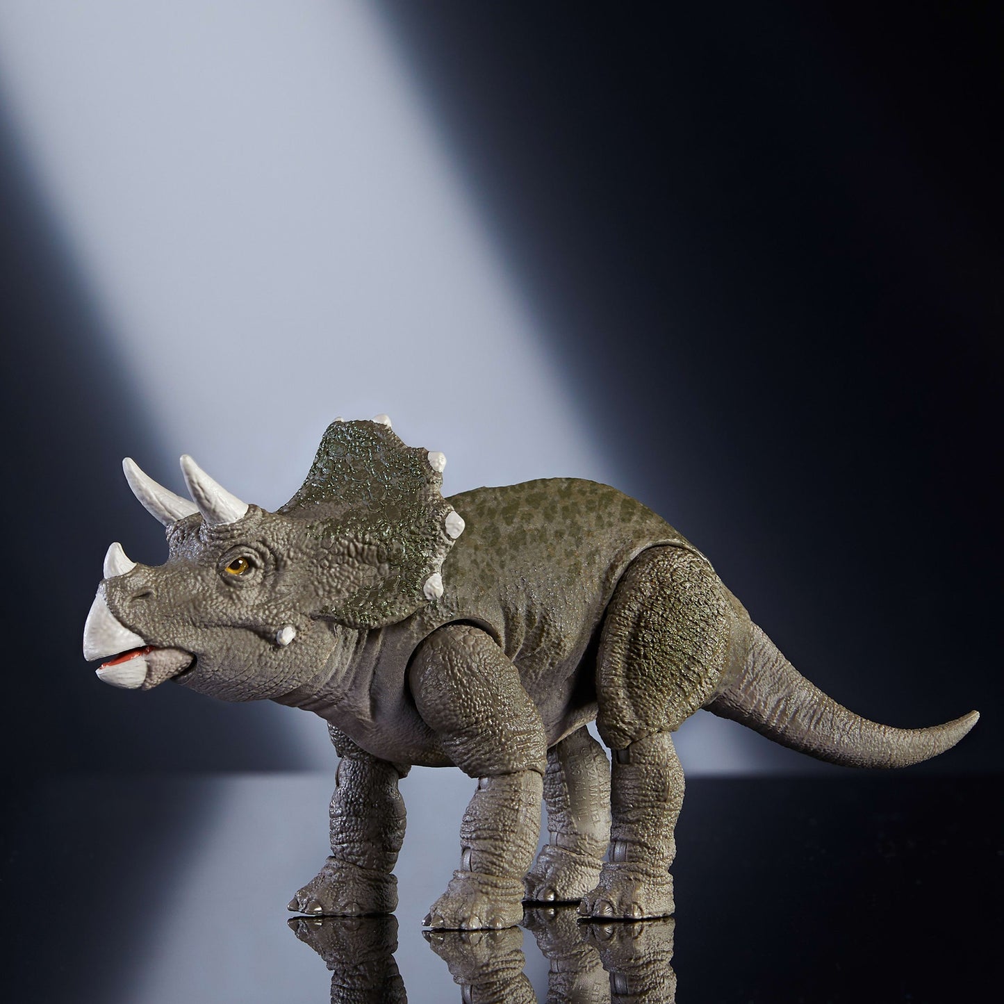 Jurassic World Hammond Collection - Juvenile Triceratops, Spielfigur