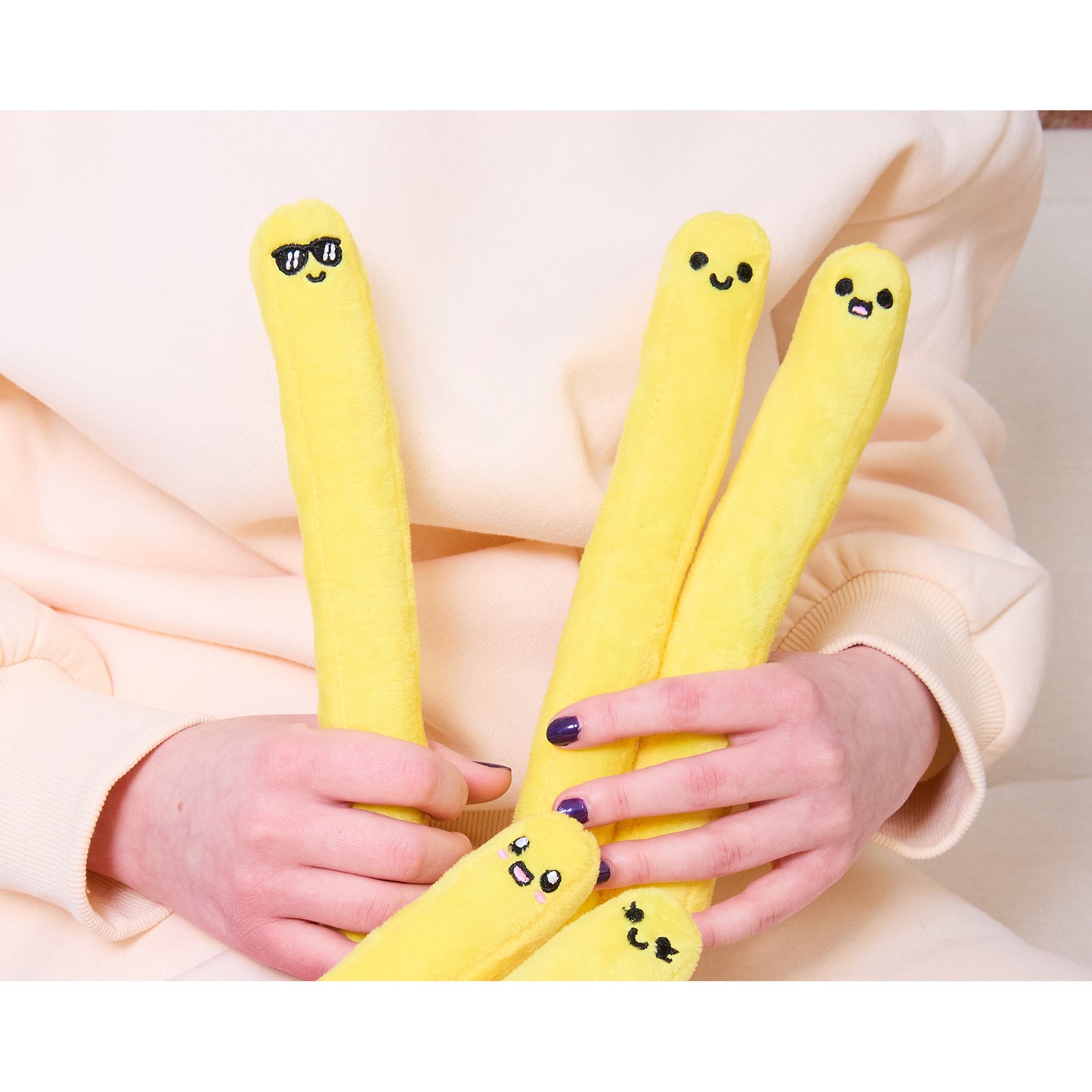 Emotional Support Fries, Kuscheltier