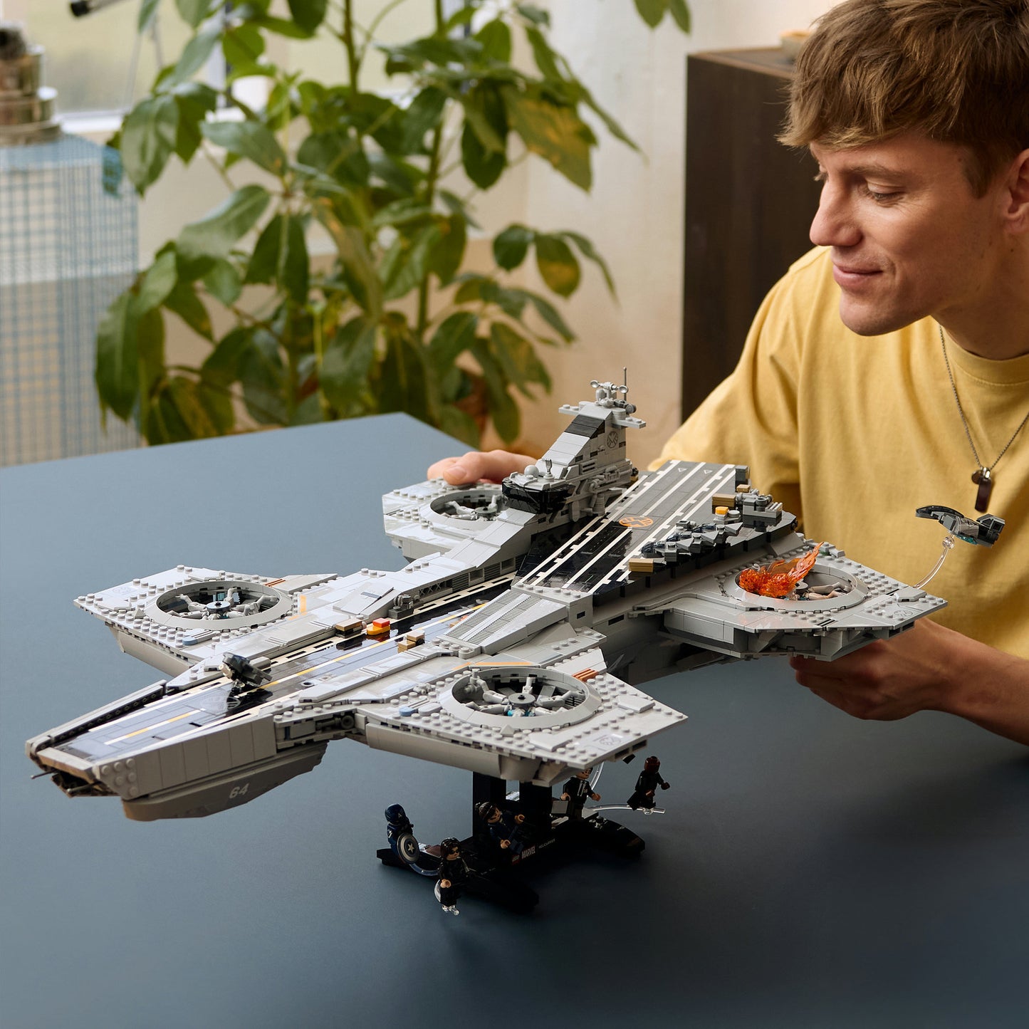 76354 Marvel Super Heroes S.H.I.E.L.D.-Helicarrier, Konstruktionsspielzeug