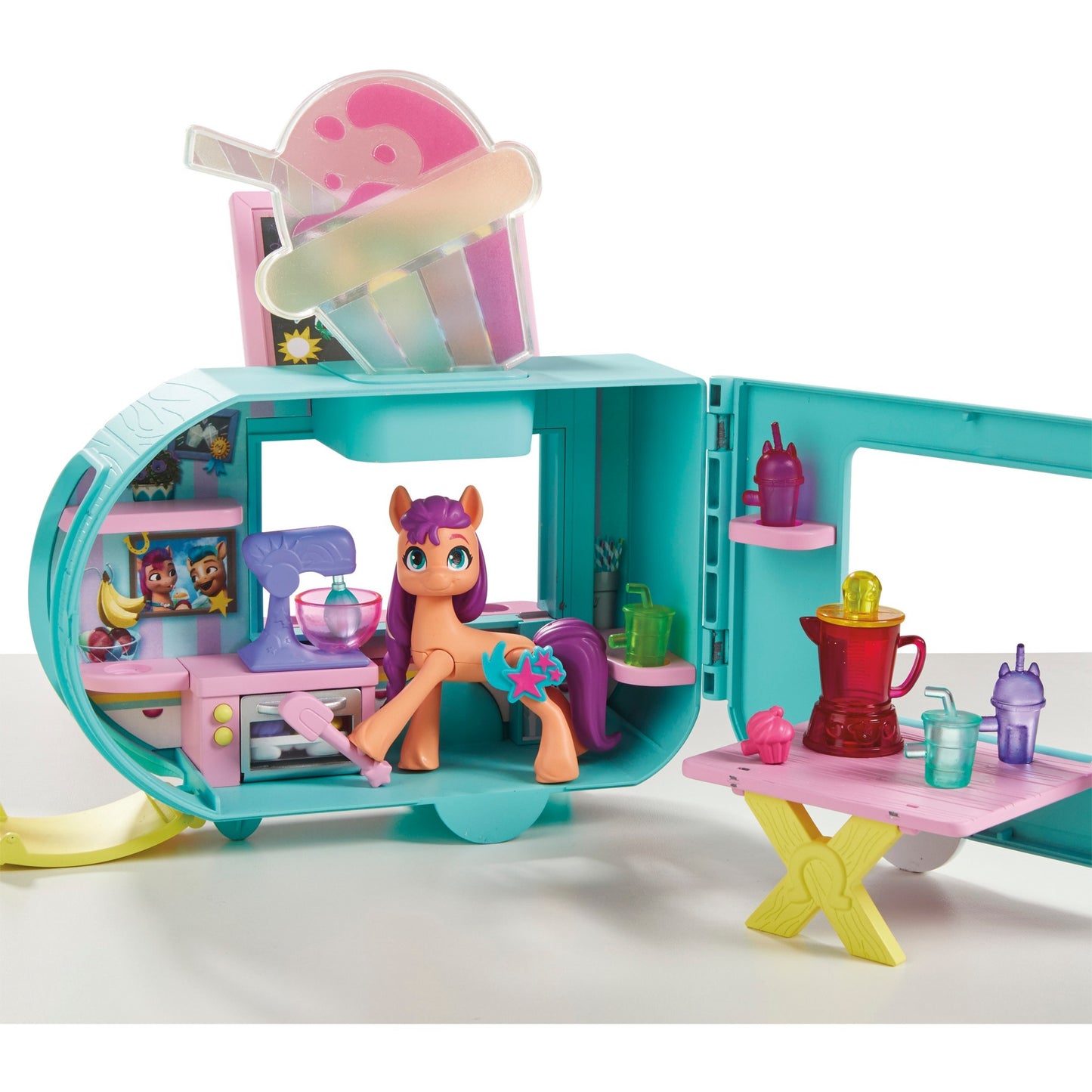 Hasbro My Little Pony Sunny Starscout Smoothie Truck, Spielfahrzeug