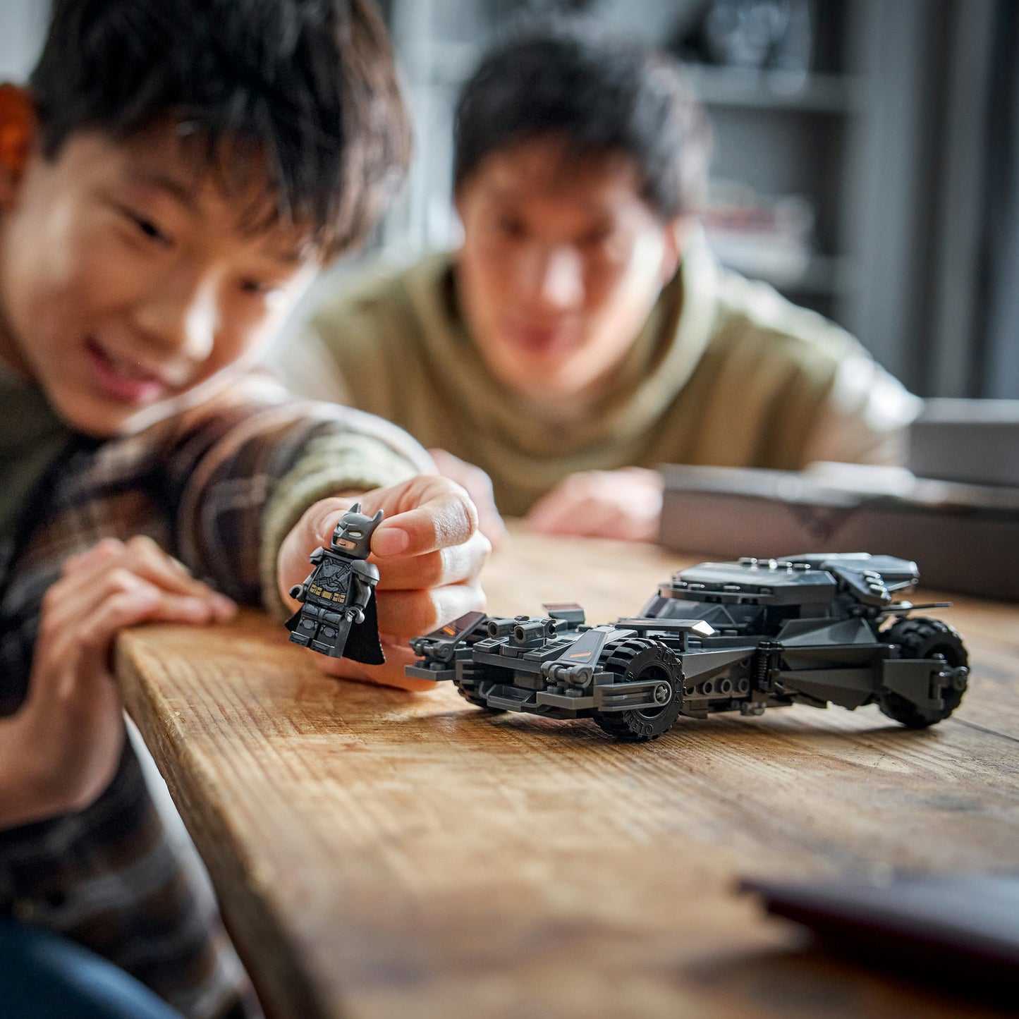 76331 DC Super Heroes Batman vs. Superman: Batmobil, Konstruktionsspielzeug
