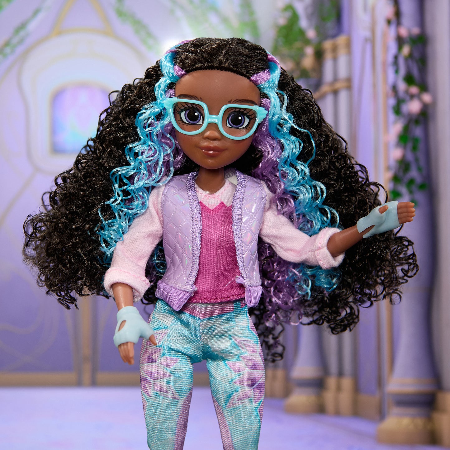 Unicorn Academy - Ankleidepuppe Layla