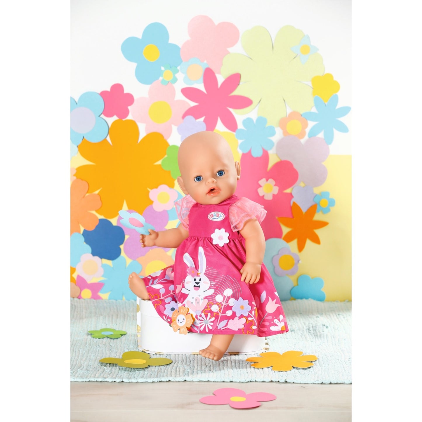 ZAPF Creation BABY born® Kleid Blümchen 43cm (inklusive Kleiderbügel)