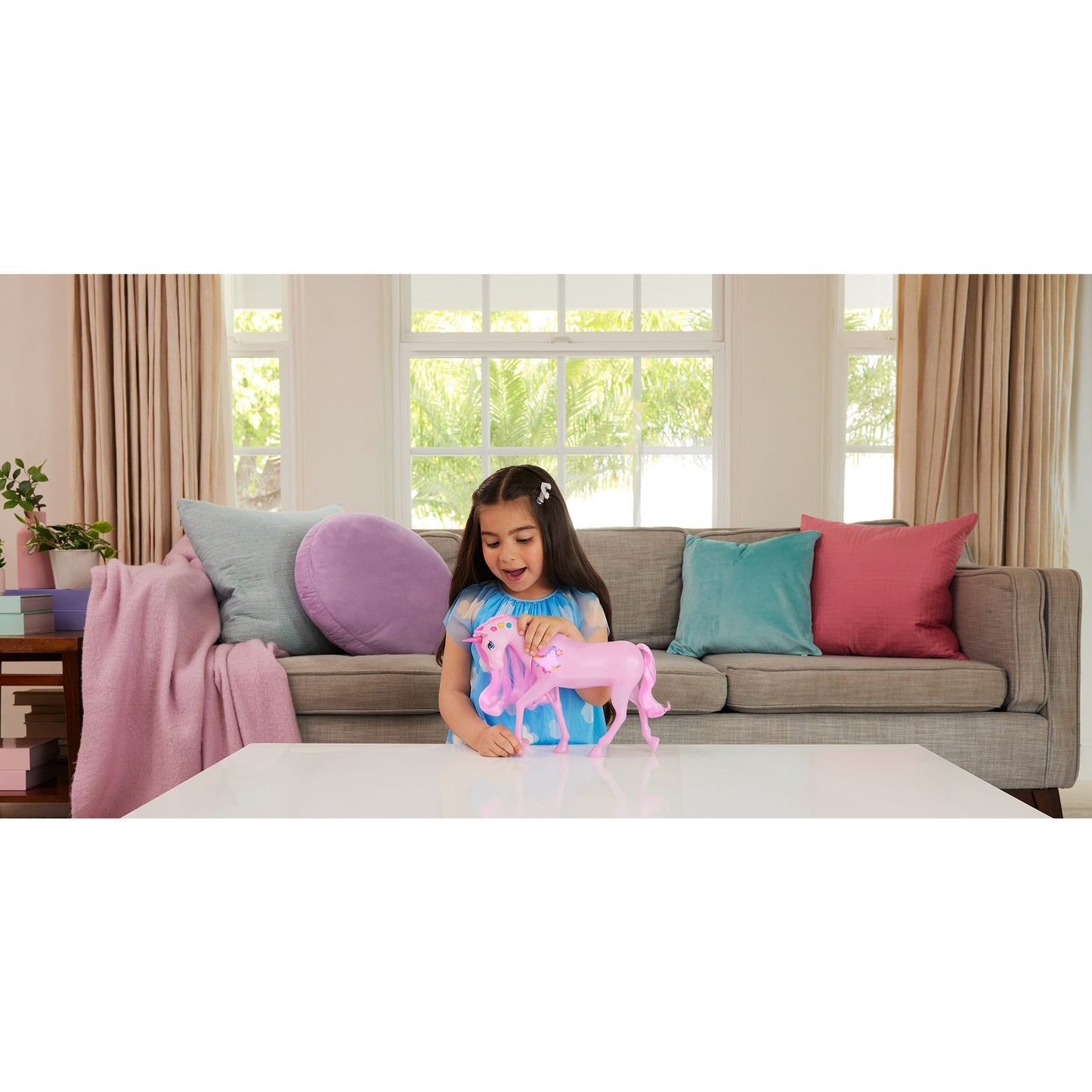 Barbie funkelnd leuchtendes Einhorn, Spielfigur