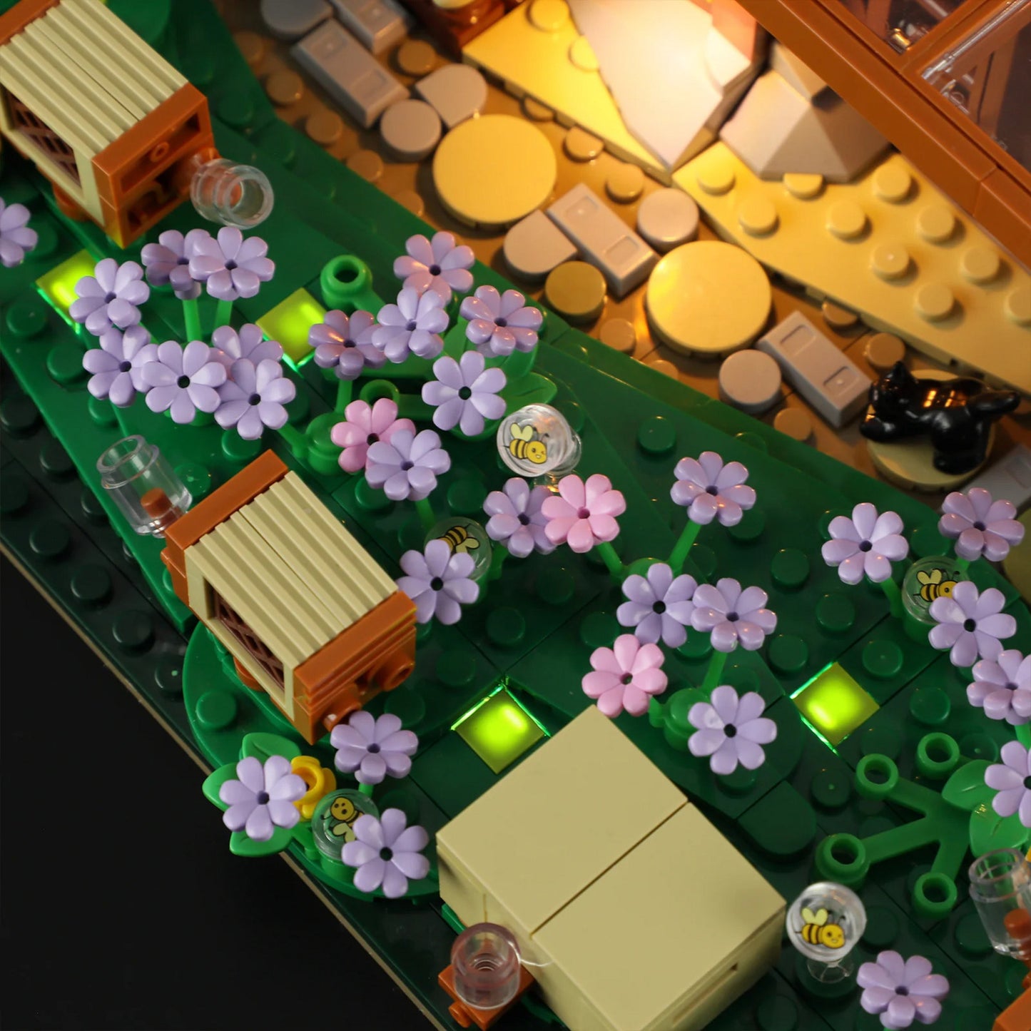 Bienenfarm, Konstruktionsspielzeug